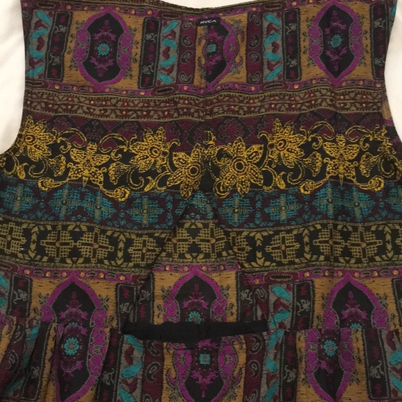 ❗️LAST CHANCE❗️NWOT RVCA Dress - Picture 4 of 4